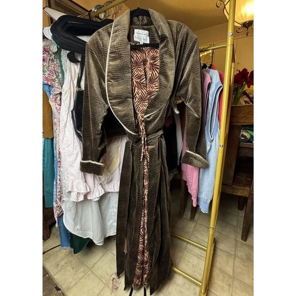 Georgette Trabolsi Sacs Fifth Avenue Vintage‎ Thick Robe W/Tassels & Animal - Picture 6 of 16